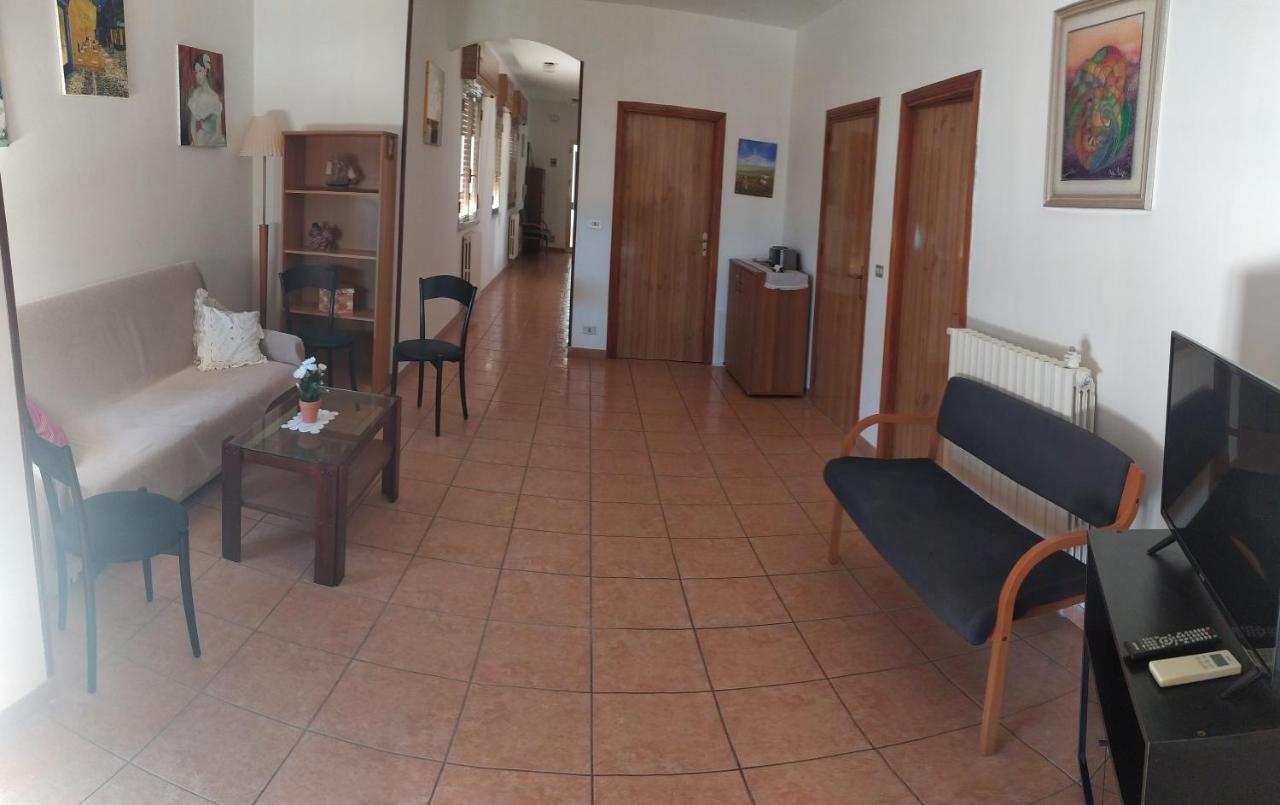 Casa La Rosa Tutto A Portata Di Mano Appartement Marina di Ragusa Buitenkant foto