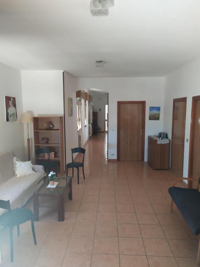 Casa La Rosa Tutto A Portata Di Mano Appartement Marina di Ragusa Buitenkant foto