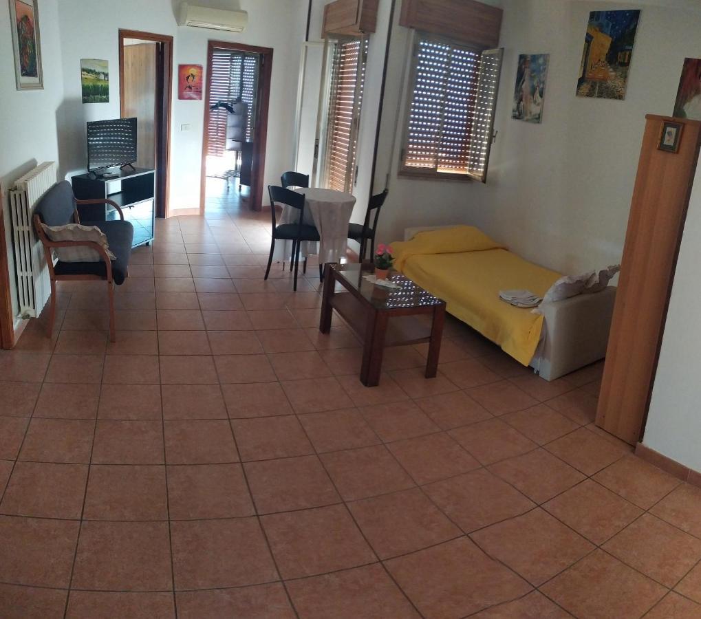 Casa La Rosa Tutto A Portata Di Mano Appartement Marina di Ragusa Buitenkant foto